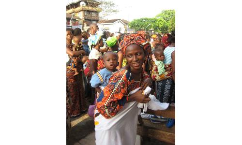 Innovations for Poverty Action: Community Monitoring &amp; Non-Financial Awards to Improve Health Service Delivery 